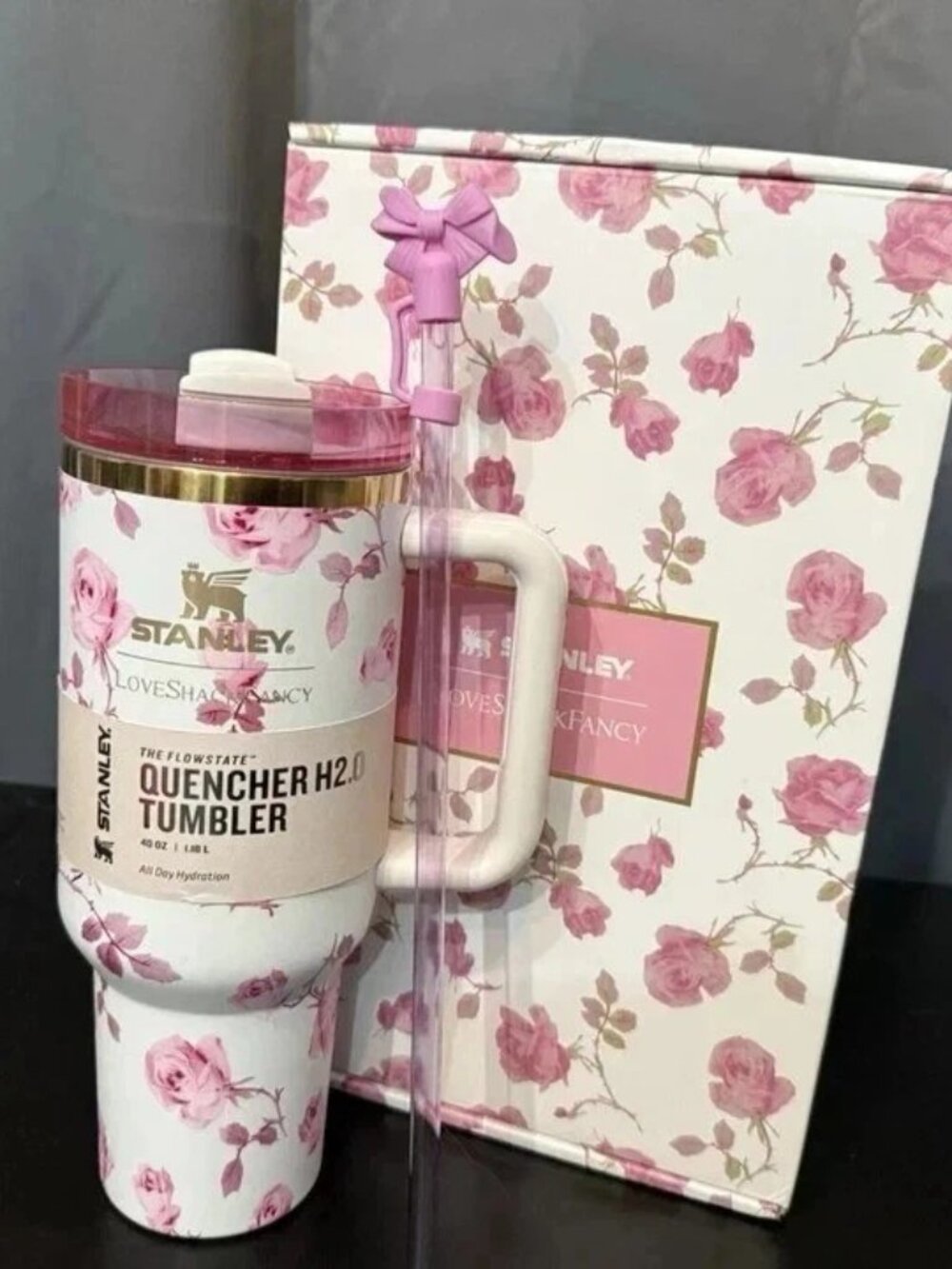 x LoveShackFancy 40oz Ribbon Rosa Flowstate H2.0 Tumbler White & Pink